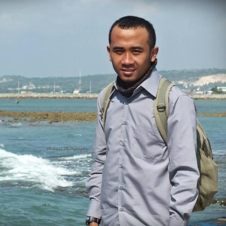 Program Studi Transportasi Laut
Jurusan Teknik Perkapalan
Institut Teknologi Sepuluh Nopember