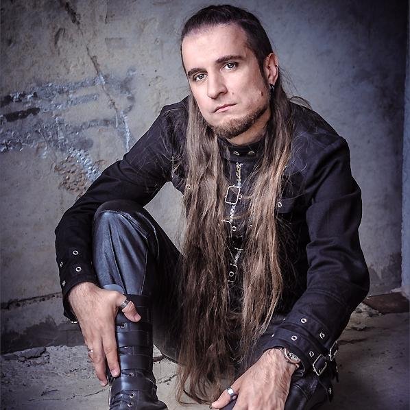 Bass player in the Mortalium band, Холодное оружее, скандинавская мифология, Beer Sex & Rock`n`Roll
