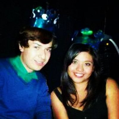 JanyCHM's profile picture. Hay que  abandonar la vida que tenemos para tener la vida que queremos.  https://t.co/xNVuY7gVyG