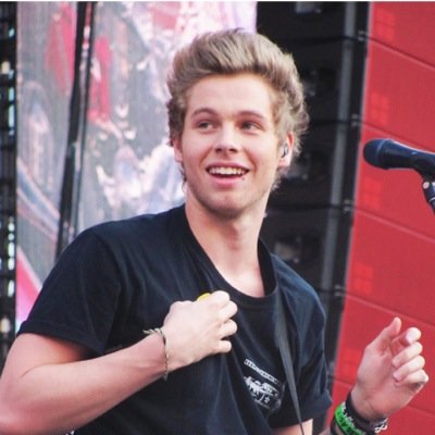 free follow from @recklesslyirwin