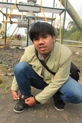 menjadi gila itu luar biasa, menjadi waras itu biasa tapi jika komposisinya seimbang akan menciptakan sesuatu yg lebih awesome dari luar biasa