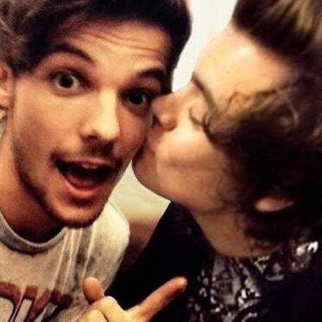 New and old LARRY PROOFS.And ONLY larry proofs for you.(We don't want to hurt anyone, we just want to show what we are convinced of and why we ship larry) xoxo