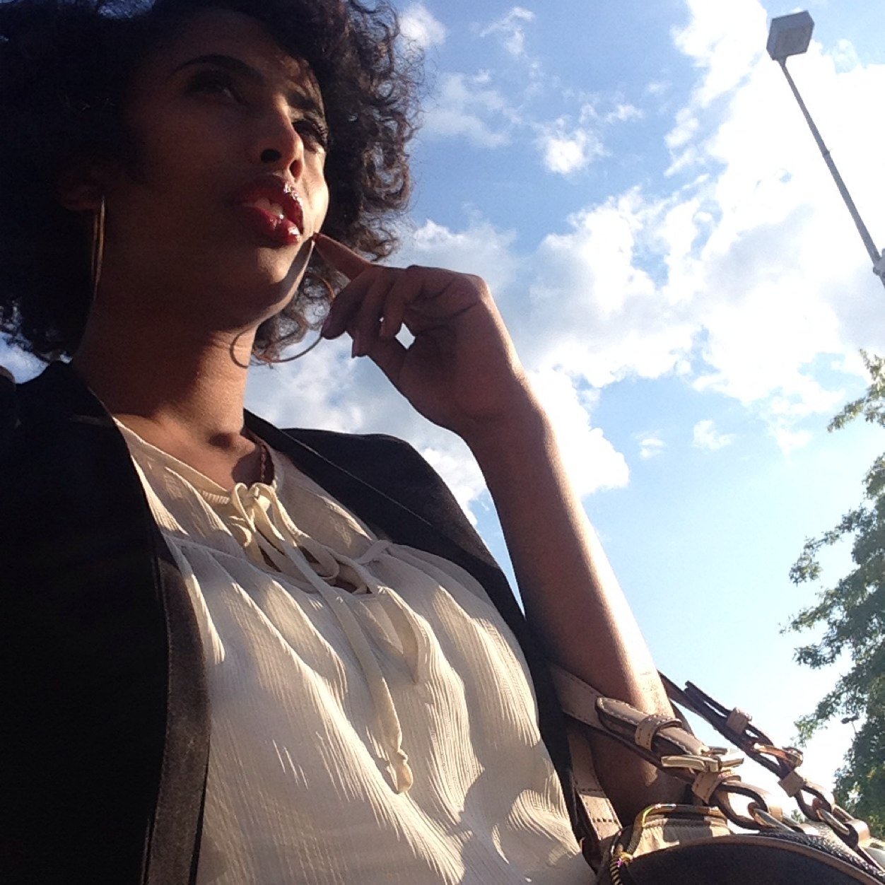 tezeta21's profile picture. 