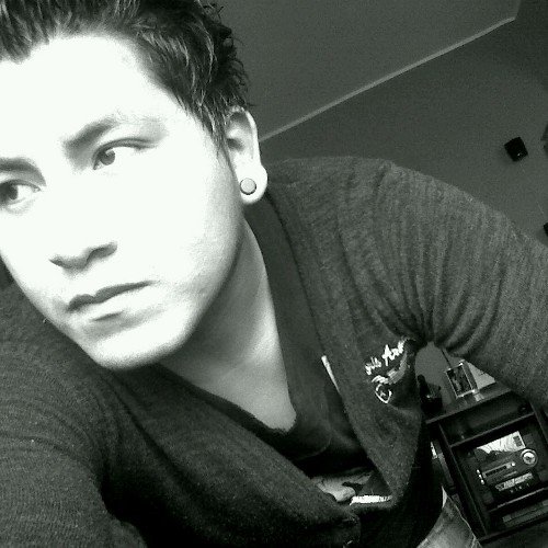 luisdelvalle10's profile picture. Estoy profundamente enamorado de la musica y de mi guitarra .