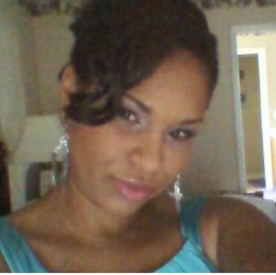 Mother of 2 amazing kids that I adore. I think of myself as being ambitious and on a never ending road of success.