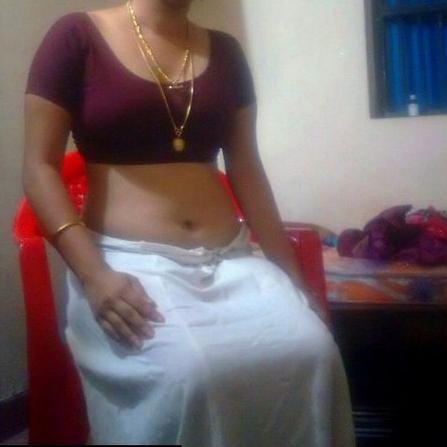 I'm always horny and vry much interested in lesbo.. Most preferable Tamilians... Follow me