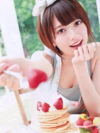 AKB48では、さえちゃん、まゆゆ推し 乃木坂46では、さゆりんご、ななみん推しです。 ボ、ボ、VOCALOIDはお好きですか？