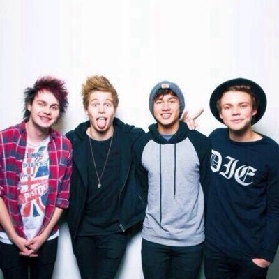 { @calpalhoods }