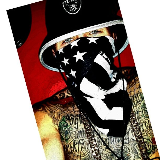 #CutBoyz
Music Is Life And Swayze's Voice Will Be Swayed
LevisTatted