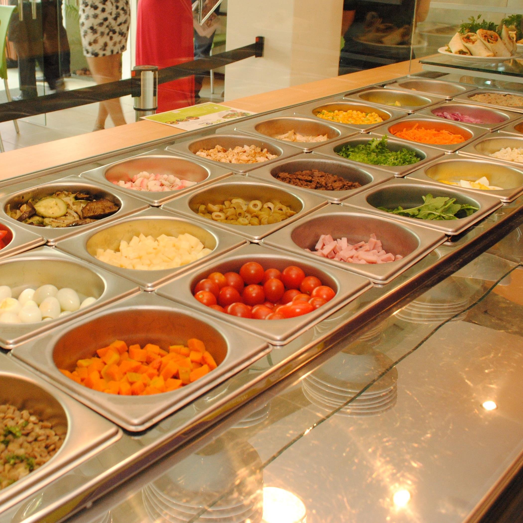 Green is Better - Saladbar - Inigualable variedad de ensaladas, wraps, baguettes y sopas. Tartas y gratinados, postres y helados lights. Open Lun. a Vie.11 a 15