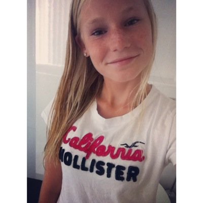 xxliefsjulia's profile picture. Twitter : @juliarulandx
