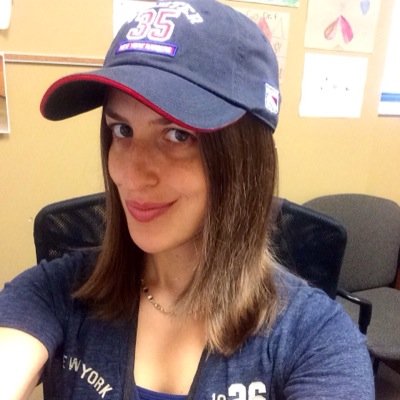 My life revolves around comedy, #NYR hockey, TV, movies, and psychology. Yes, I'm analyzing you... And how does that make you feel?