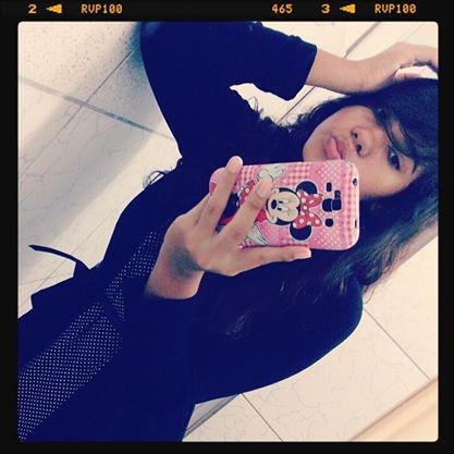 Idade; 1.8! Namorando! Cantora Banda Adonai! Sou A MULHER MAIS FELIZ DO MUNDO  AMO MEU AMOR FRANK WILLIAM.