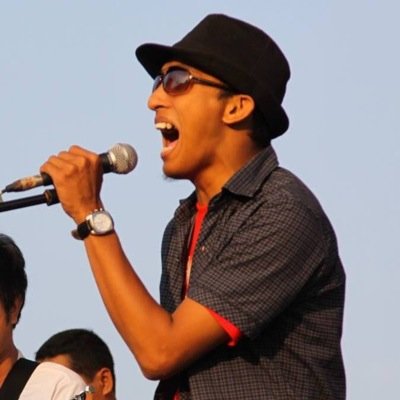professional photographer, lives in Bali. A full time music lover,part time vocalist