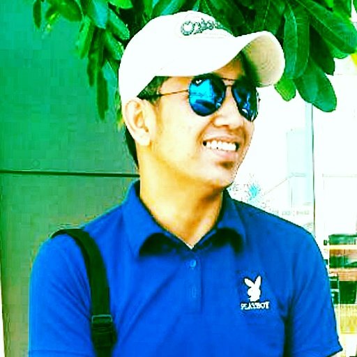 ◁ ❶ Pelakon 
❷ Penyanyi 
❸ Pelawak 
❹ Pengarah  
❺ Penerbit ▷  
Maaf aku bukan semua tu aku adalah orang biasa yang diciptakan oleh Allah SWT.