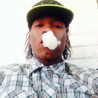 I cant trust no out side niggas they can tell on me