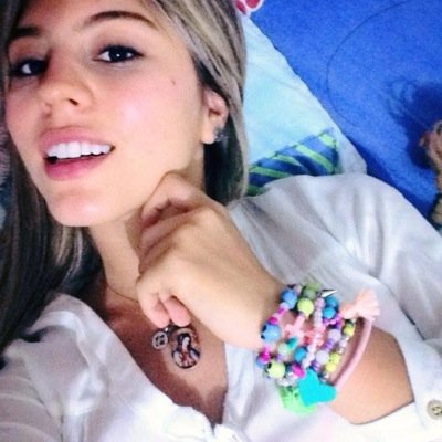 Estudiante de psicologia, amante de los animales y del amor.