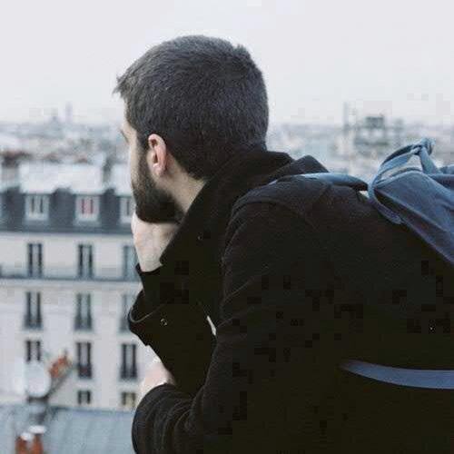 كل الناس لهم وطن يعيشون فيه الا نحـــ لنا ـــن لنا وطن يـعيش فينـــا اسمه العراق