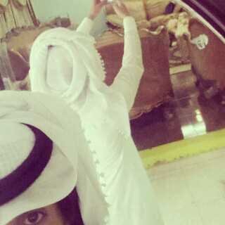 וﺷﻛي ﻟرﺑيَ ﺧιﻟق ιﻟﺧﻟق ﺷﻛوιيَ    ﻋﺳιهء ﯾﺳﻋد ﻣιﺑﻗئء ﻣنَ ﺳﻧﯾﻧي         \المفضله فيها ما يروق لي/