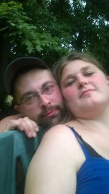 i love my boyfriend dustin predel and i always will. my facebook ashleypredel