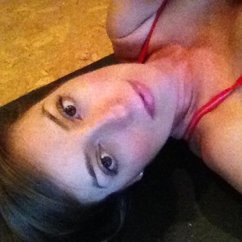 DKJerore's profile picture. Morher, writer, obsessed bread making juicer, avid reader, vulnerable, compassionate, feral universe hugger.