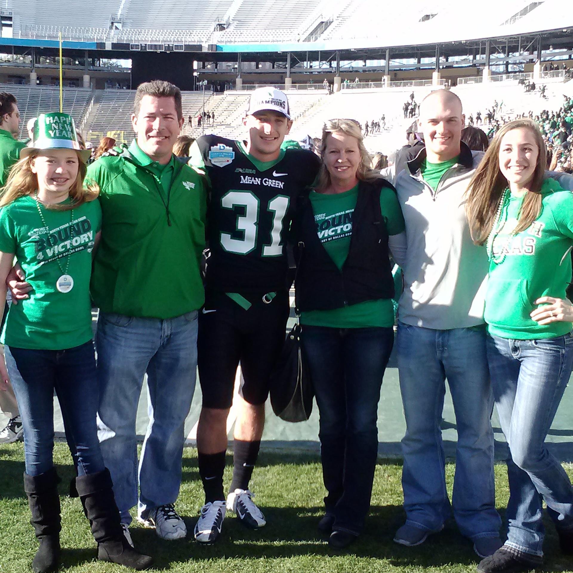 jay_chelf's profile picture. 