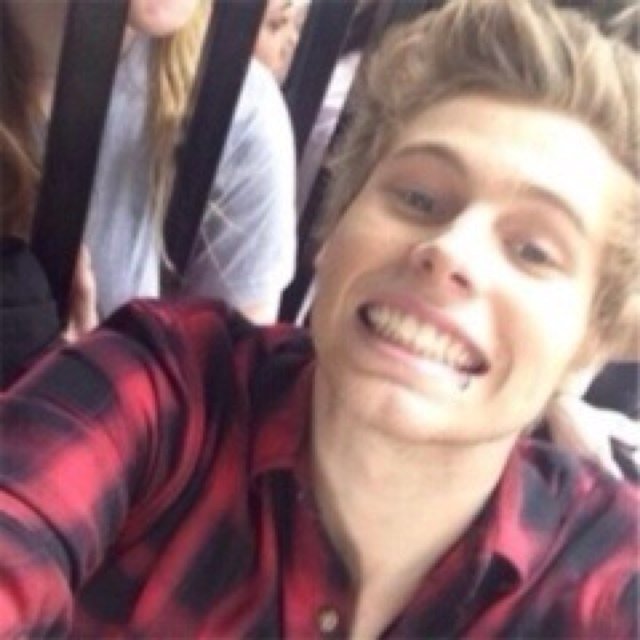 lukesblackjeans Profile Picture