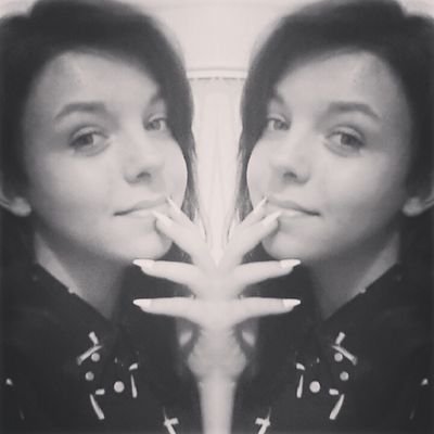 Twitter addicted ✌Boybands\solo artist... One Direction, 5SOS, The Janoskians, The Vamps, Union J, Panicland, Enrique Iglesias, Celine Dion, Demi Lovato