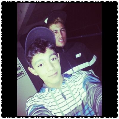 _andyperfecttt's profile picture. 