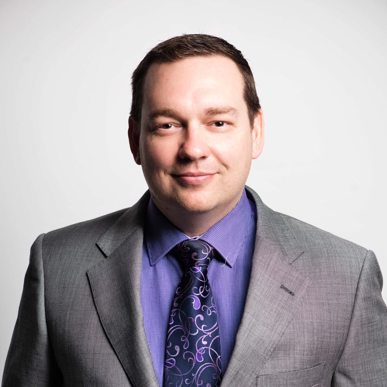 An Educator, a Coach, an Auctioneer, but most importantly, Peter is a Salesperson.