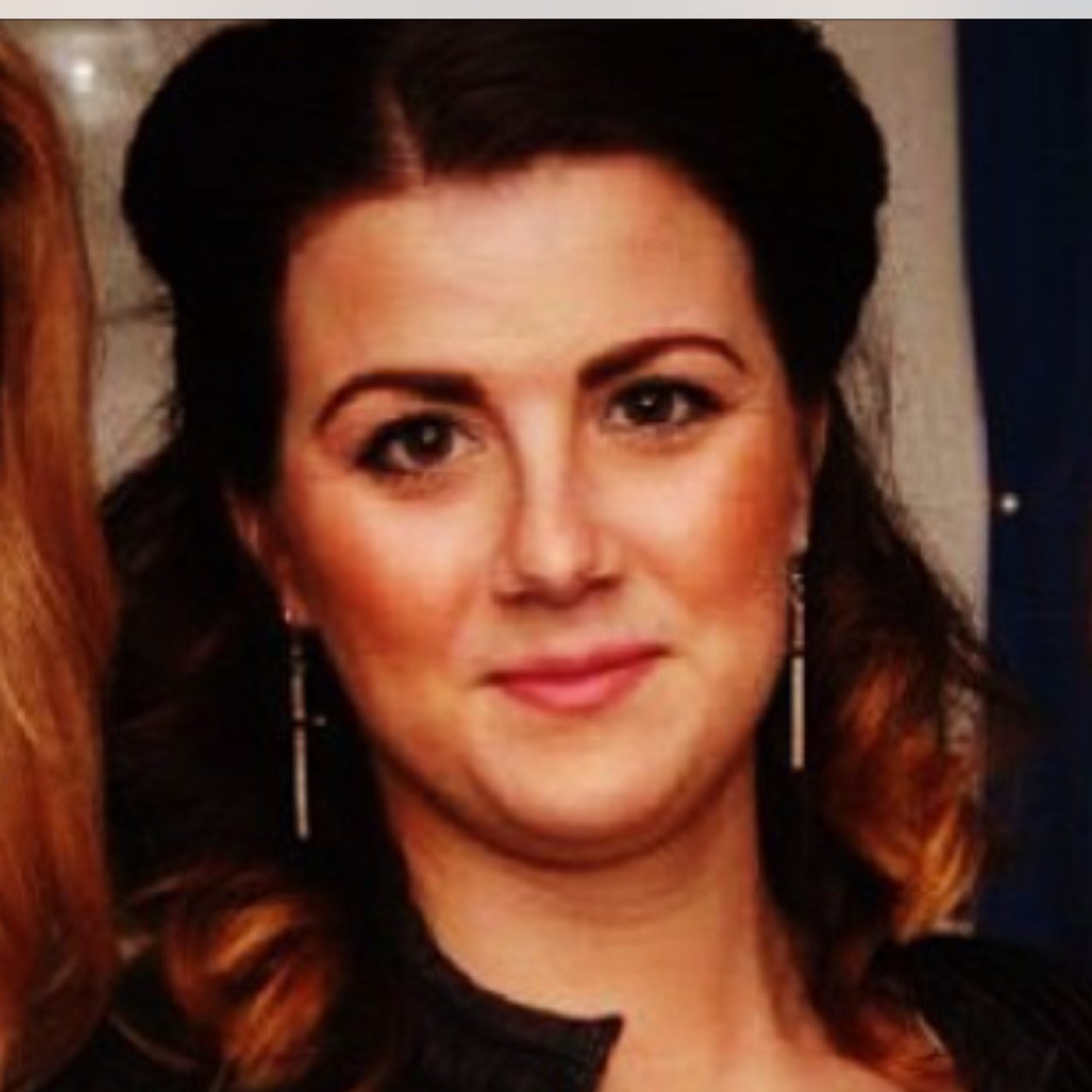Offical Twitter Page for Louise Sheehan! 
 Here to have a nose!