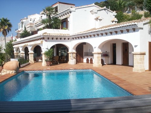 Our website updates daily direct from #Moraira Estate Agents so you will be sure to find the latest properties available through us. #villas #property