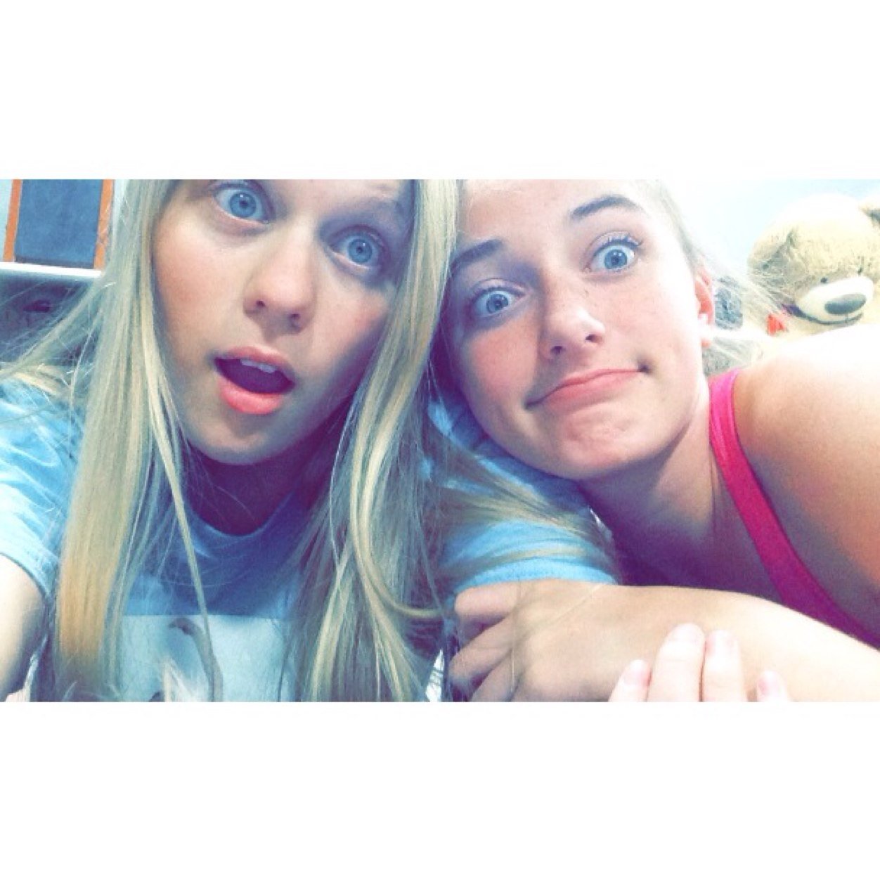 Devon_andKelly's profile picture. Hey its Devon and Kelly, We love Dancing,acting and Singing! Follow us we follow back! Please help us out by telling friends of us! :D