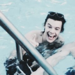Being here without you is like i'm waking up to only half a blue sky. Conrad Fisher. Niall/5 ❤