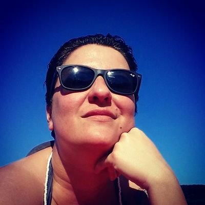 Ever curious, addicted traveller, flirting with misanthropy, have a secret identity...no, I won`t tell ;) Currently absorbing the colour of life!