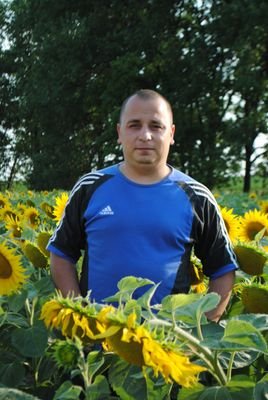 vetal1989322's profile picture. 