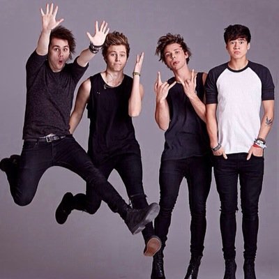 I am here to RT spam :-) hope it helps, if ya wanna be kind follow @saggyashton because she's helping you out ᴗ̈