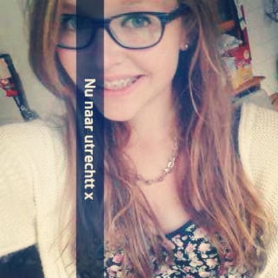 Vrienden en familie boven alles en iedereen / Facebook: Julia van Berkel / Instagram: Juliaxxjes / snapchat: juliaxxjes