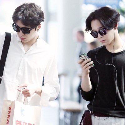 Everyday , I'm addicted to you.
Winner Kang Seungyoon & Nam Taehyun.