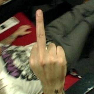 lo_lfuck's profile picture. @im__killjoy- R.I.P.| @Tony__Turtle_ - отец. |@heroincart - мама | @saint_billieXX - муж *-*