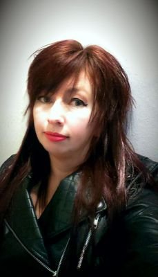 Zaracosmic77's profile picture. love physics and all things geeky and crazy. Anything mindblowing, I'm Interested