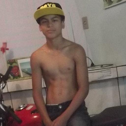 muitos me #JULGAM poucos realmente me #CONHEÇEM