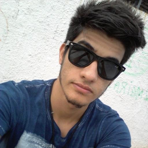 Amo a liberdade, por isso deixo as coisas que amo livres. Se elas voltarem é porque as conquistei. Se não voltarem é porque nunca as possuí.