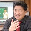 兵庫県出身。東京都在住。eラーニング専門キバンインターナショナル代表取締役社長。。2つの大学院で、情報工学と経営学の修士号取得。趣味も仕事もeラーニング。パンダスタジオを運営。著作:『iPad仕事術』『USTREAMで会社をPRする本』。英語がなぜか関西弁訛りになって困っている。