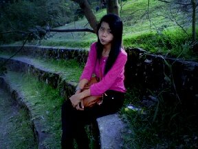 Happines is when the right woman loves the right man :)