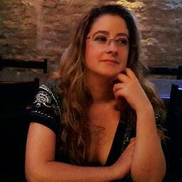 Multifuncional como las Impresoras!!! Profe de Biologia y de química, además de estudiante de Medicina...A veces como, a veces duermo...