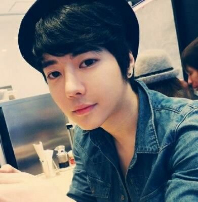 ปาร์คแทจุนบอท  (Real:@abokist) ♡@_AL2DAEHYUN93