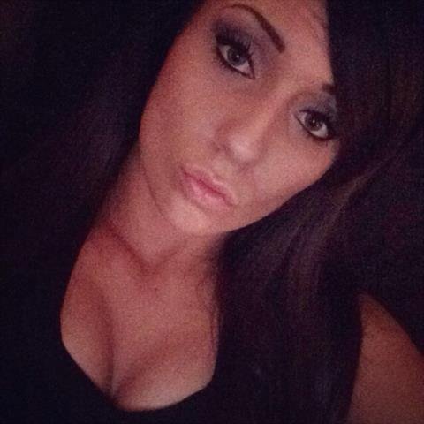 astrid_higgins's profile picture. If people want a role model, they can have Miley Cyrus!