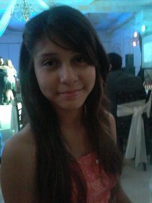 Hola♥ Hablando de mii.... me gusta oir Demi Lovato♥ Miley Cyrus♥ Katy Perry♥ Justin Bieber♥ laralala sigueme y te sigo!;)
