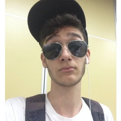 ta lendo isso pq ?